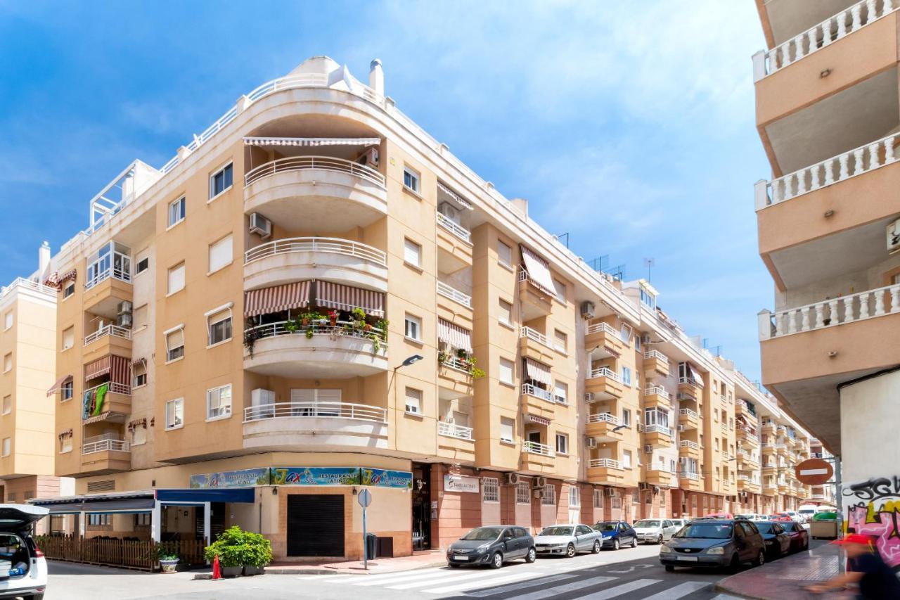 Piso En El Centro Apartment Torrevieja Exterior foto
